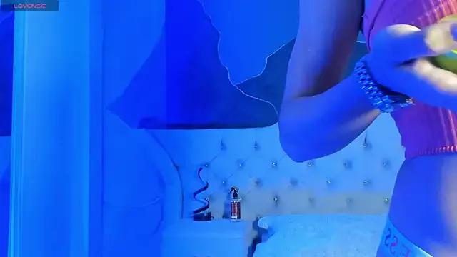 allicemackenzie from StripChat