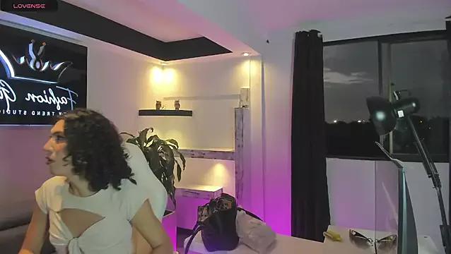 allicemackenzie from StripChat