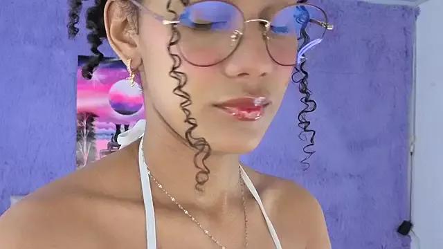 allis0n_ik from StripChat