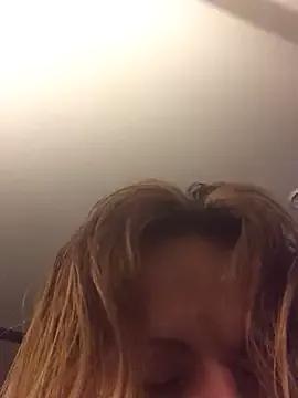 allissonw13 from StripChat