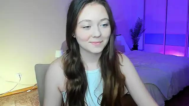 AlluringLookk from StripChat is Freechat