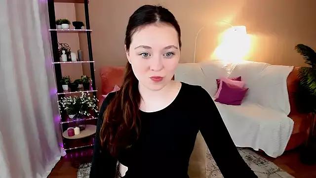 AlluringLookk from StripChat