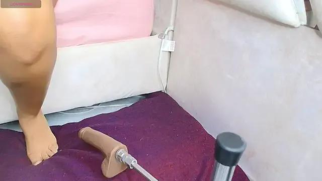 Allymdo from StripChat