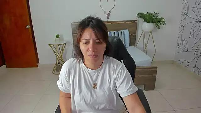 alma_fenix from StripChat
