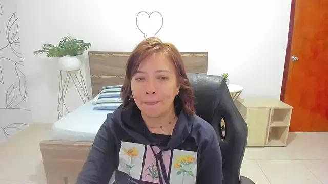 alma_fenix from StripChat