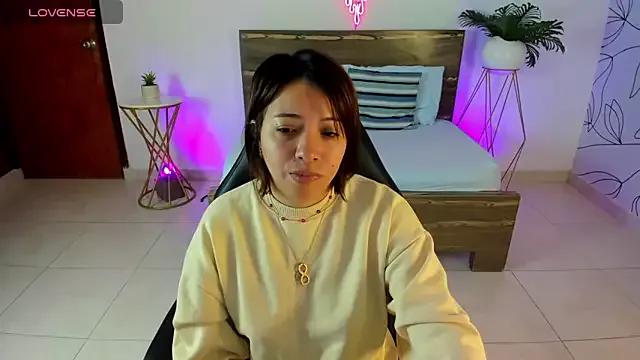 alma_fenix from StripChat