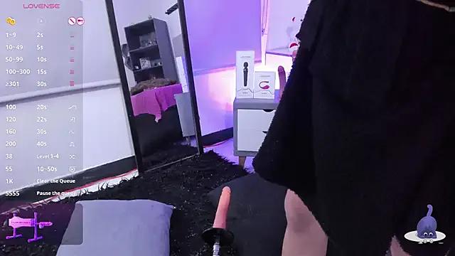 Almaazz from StripChat