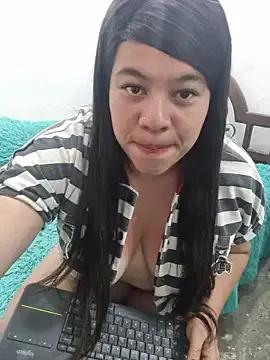 ALMAWHITE from StripChat