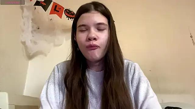 AlmetaBradicich from StripChat is Freechat