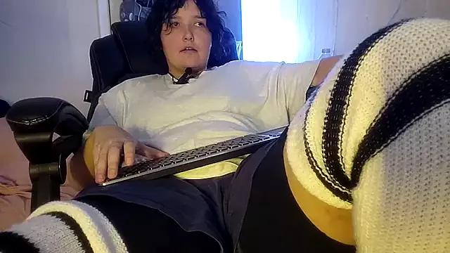 Aluuris_Moonlight from StripChat