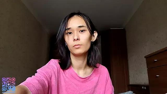 Alvawyand from StripChat is Freechat