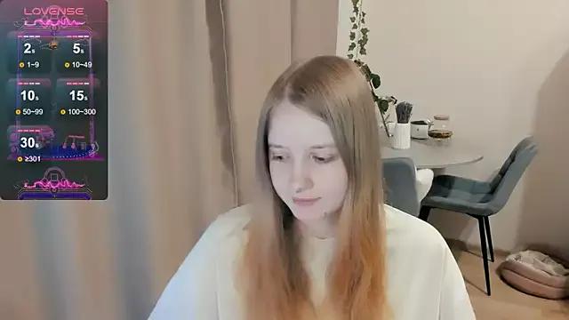 Alyaley from StripChat