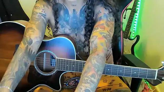 Ama_music on StripChat
