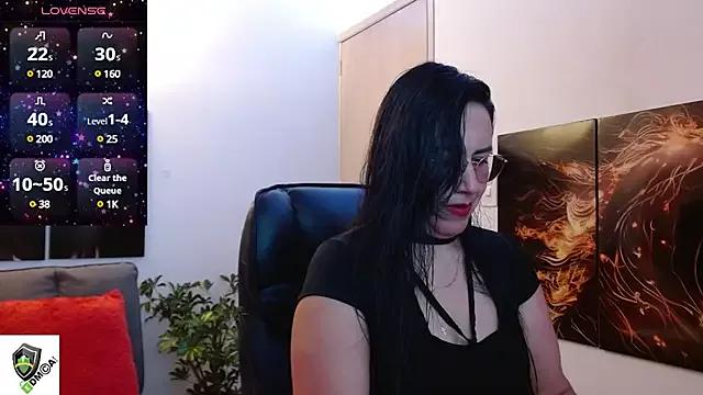 amalia_brunette from StripChat
