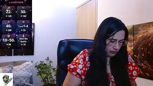 amalia_brunette from StripChat