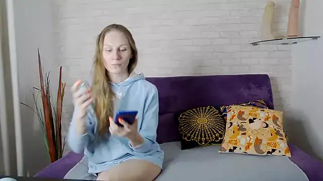 AmaliaMao from StripChat