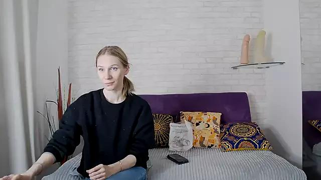 AmaliaMao from StripChat