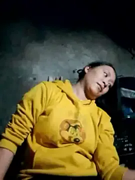 Amanda-234 from StripChat