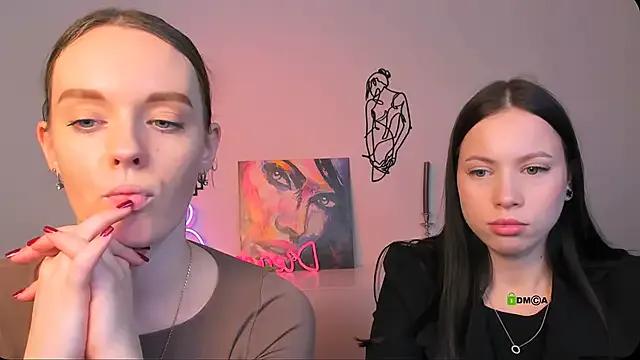 amanda-miki from StripChat is Freechat