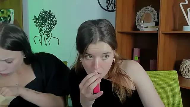 Amanda-miki from StripChat