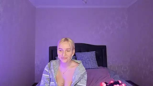 Amanda054 from StripChat