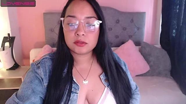 amanda_bitch from StripChat