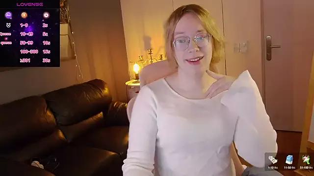Amanda_Butlerr from StripChat is Freechat
