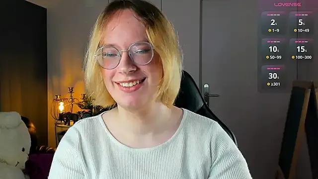 Amanda_Butlerr from StripChat is Freechat