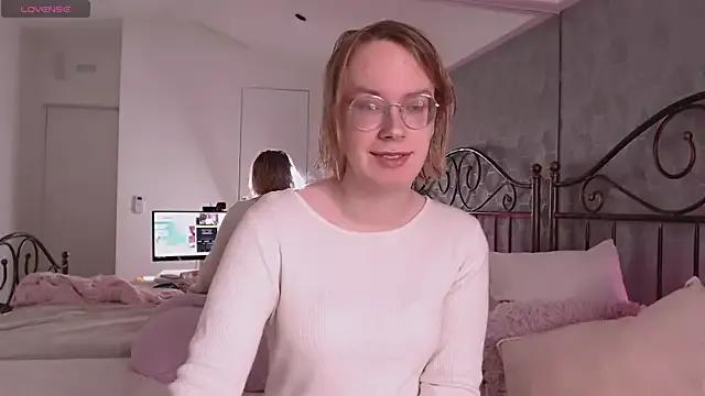 Amanda_Butlerr from StripChat
