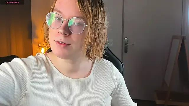 Amanda_Butlerr from StripChat