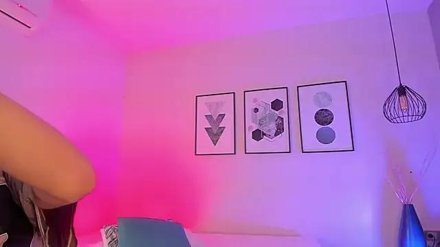 Try our streaming cams variety and talk on a personal level with our adorable girls streamers, showing off their bountiful shapes and dildos.