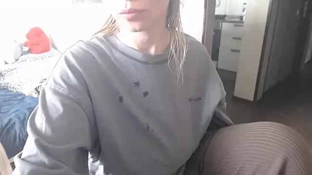 amanda_kiss_kiss from StripChat