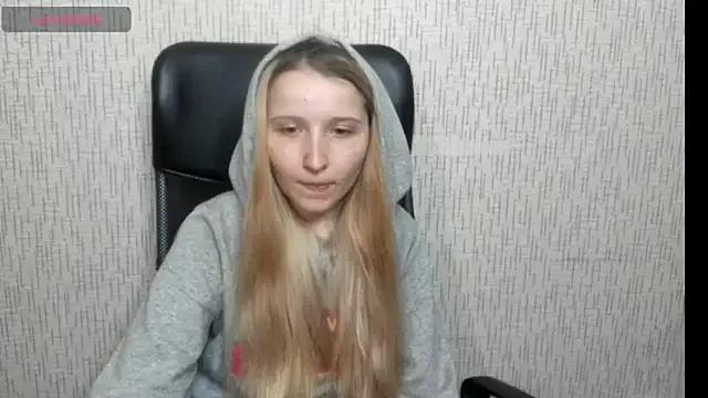 Amanda_Sherr from StripChat is Freechat