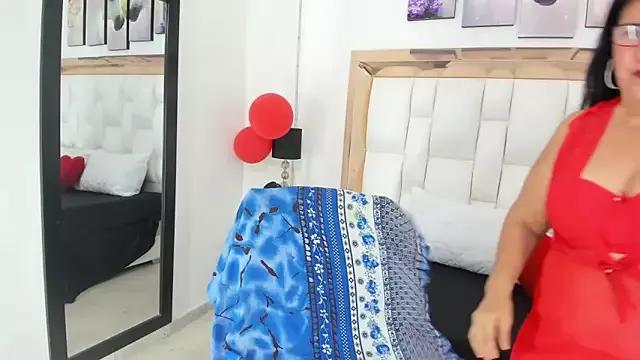 AmandaOlson from StripChat