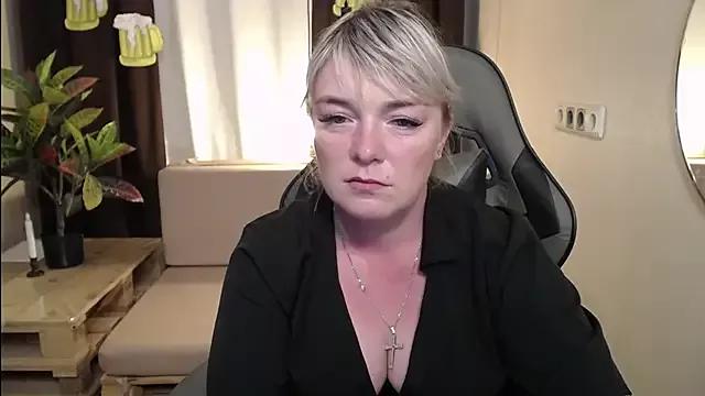 AmandaSkript from StripChat