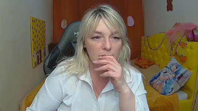 AmandaSkript from StripChat