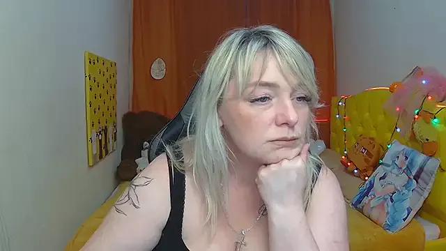 AmandaSkript from StripChat