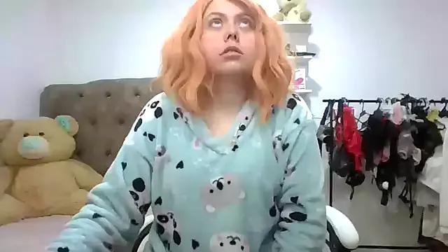 AmandaSLE from StripChat