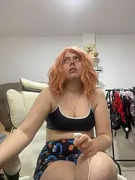 AmandaSLE from StripChat