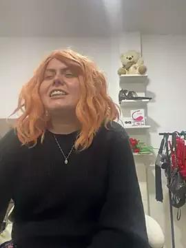 AmandaSLE from StripChat