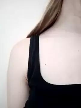 AmandaXXX98 from StripChat