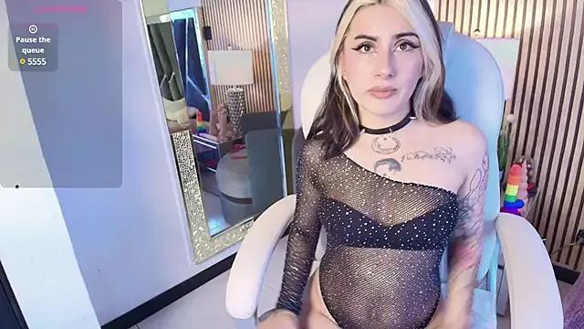 Amapolagoddess_ from StripChat is Freechat