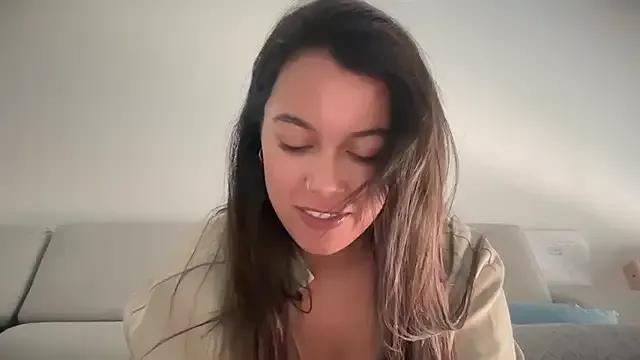 AmaraBella69 from StripChat