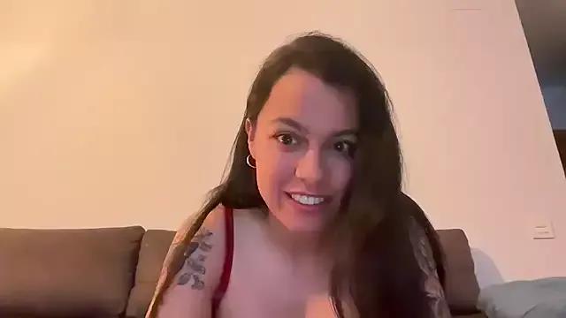 AmaraBella69 from StripChat