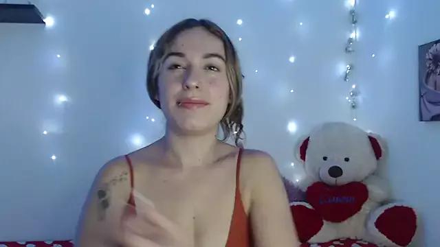 Try our streaming cams variety and talk on a personal level with our adorable girls streamers, showing off their bountiful shapes and dildos.
