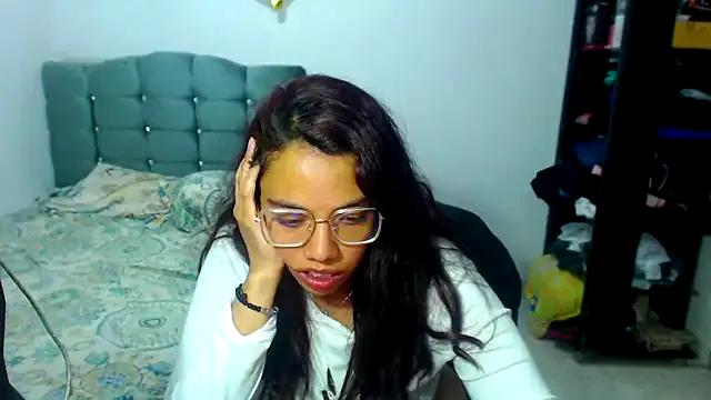 AmaraRoberts420 from StripChat