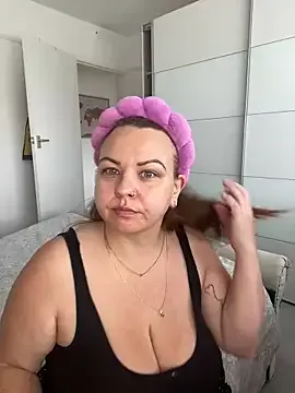 Amazing-Gracie on StripChat 