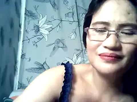 Amazing_Angel22 from StripChat