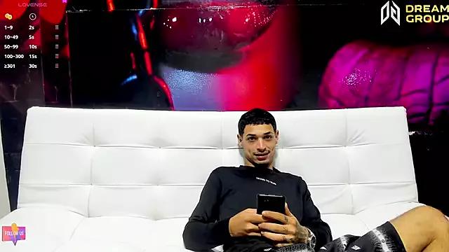 AmazingPartys from StripChat