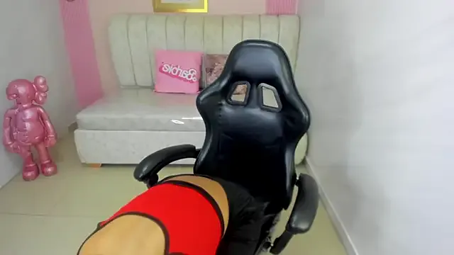 ambar_fox_s on StripChat 